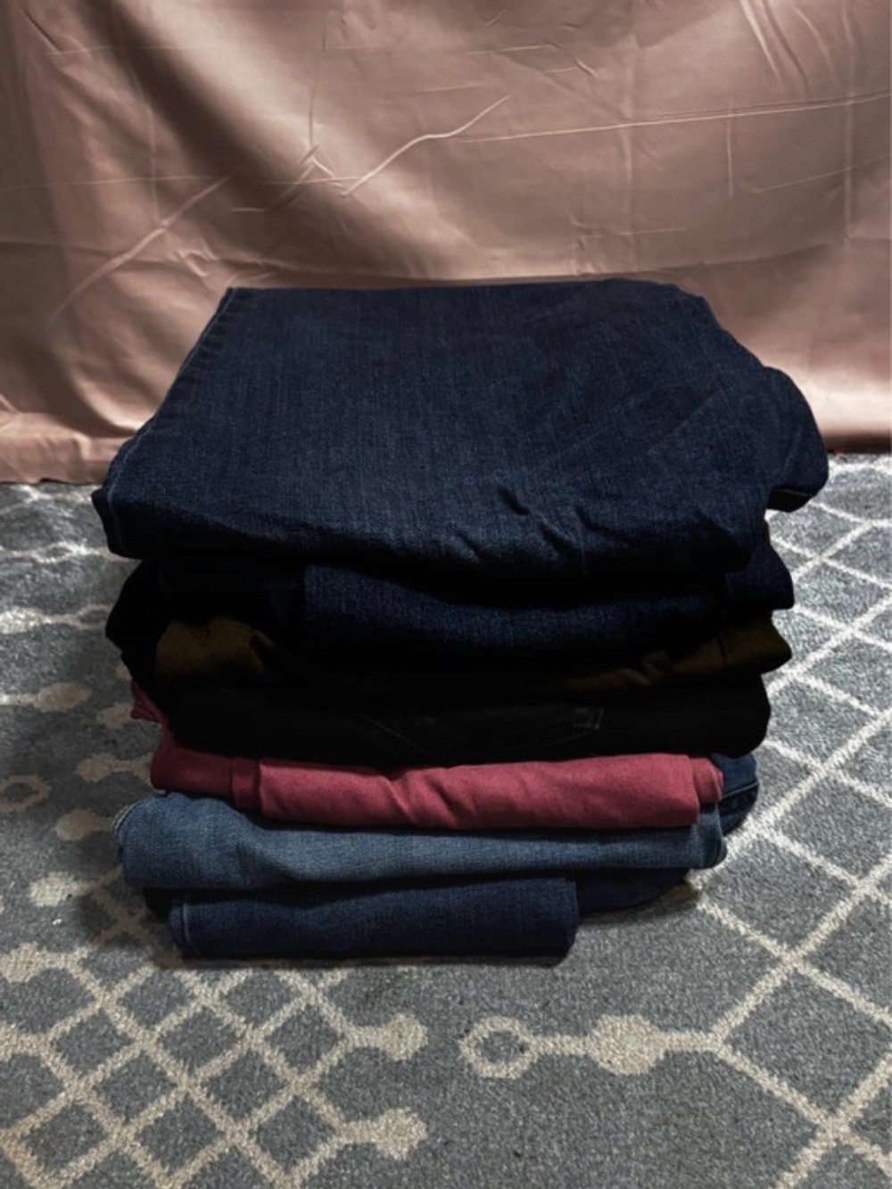 Ladies 7 pairs of jeans bundle